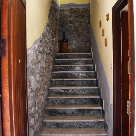 L' Arco Antico * Caccamo